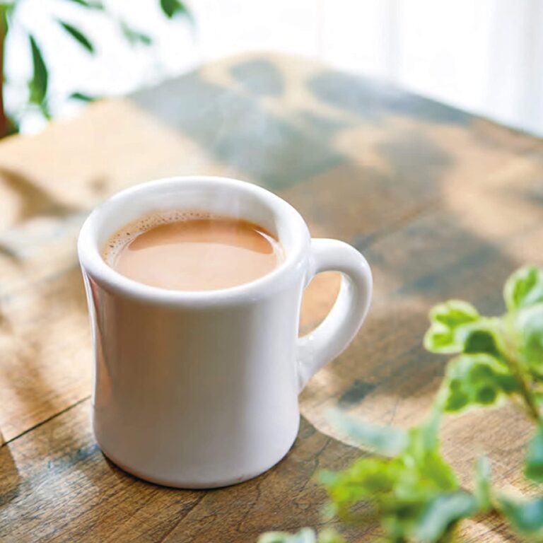 "Delicious AGF Blendy Stick Cafe au Lait Instant Coffee with Milk - Enjoy at Home!" - Image 3