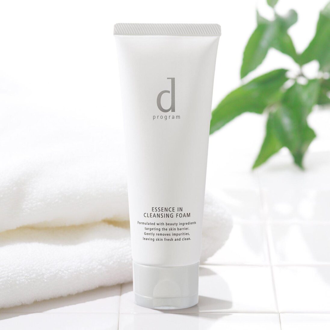 Shiseido d Program Essence In Cleansing Foam 120g - Image 4