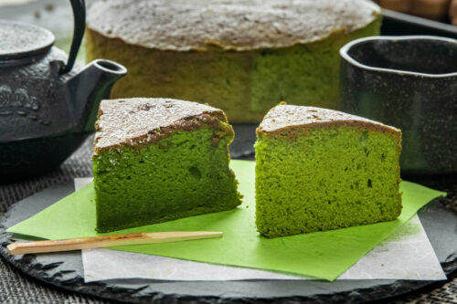Matcha Indulgence Gift Pack: Matcha Butter Cake and Matcha Gateau Chocolat Cake