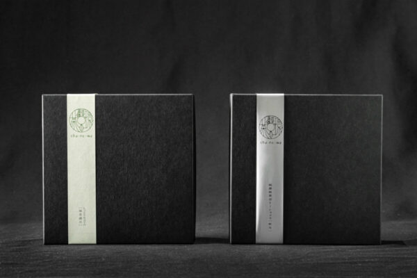 Matcha Indulgence Gift Pack: Matcha Butter Cake and Matcha Gateau Chocolat Cake - Image 4