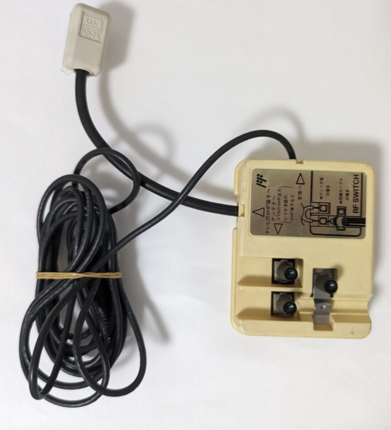 Nintendo Family Computer HVC-001 Famicom Console + Mario Bros Games Bundle - Image 11