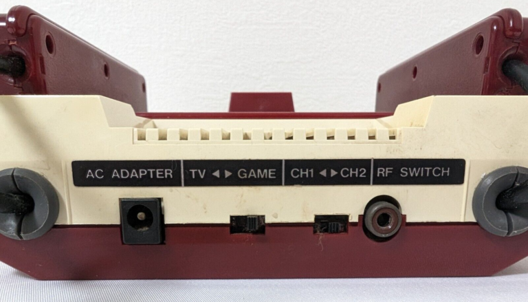 Nintendo Family Computer HVC-001 Famicom Console + Mario Bros Games Bundle - Image 8