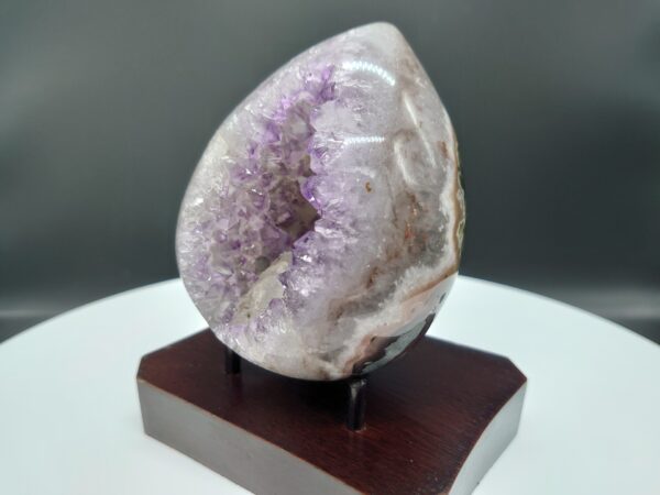 High-Quality Amethyst Egg Geode 514g (1.13lbs) Crystal from Uruguay - Image 2