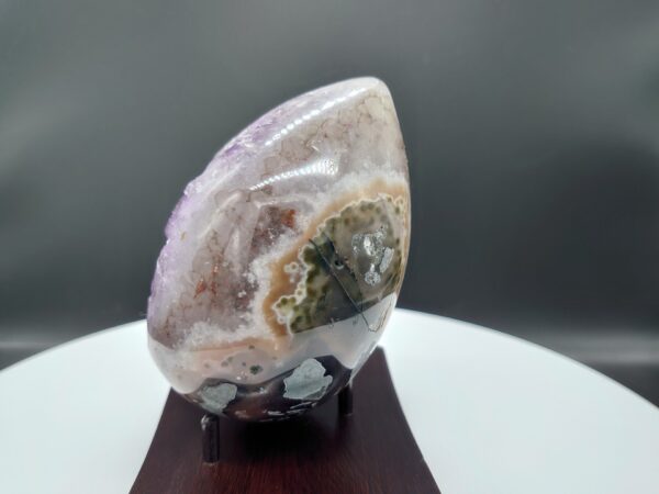 High-Quality Amethyst Egg Geode 514g (1.13lbs) Crystal from Uruguay - Image 3