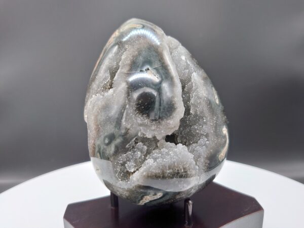 High-Quality Sugar Agate Druzy Egg 577g (1.27lbs) Quartz from Uruguay - Image 2