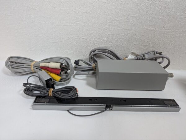 Nintendo Wii RVL-001 White Console Works Gamecube RVL-001 Japanese Ver. - Image 17