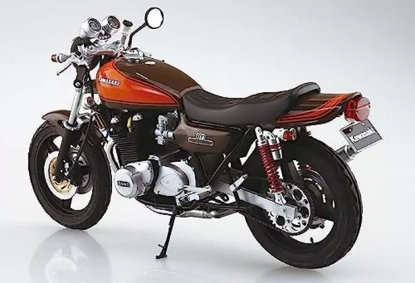 Aoshima
  1/12 Bike Series Kawasaki Z2 750RS '73 Custom Model Kit - Image 2