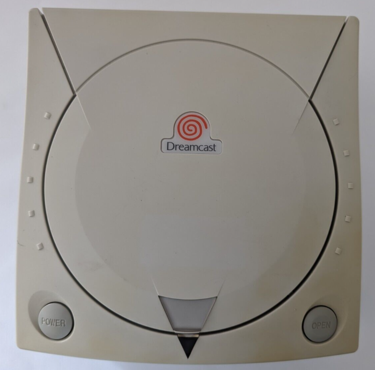 SEGA DreamCast Console (HKT-3000) & Controller Plus Sonic Adventure Guily Gear x - Image 3
