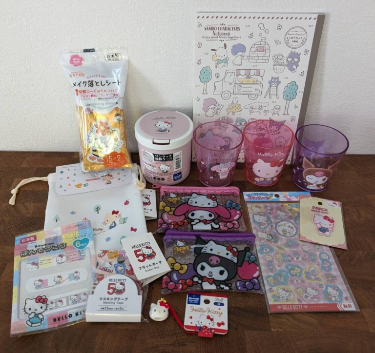 Hello kitty Kuromi My melody 10 mix set from Japan - Image 3