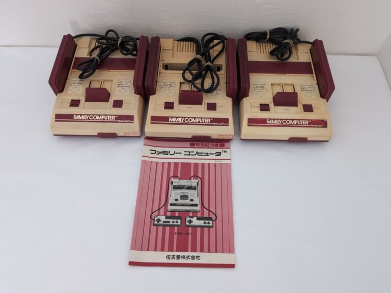 Nintendo Famicom NES Console HVC-002 Tested and working Auction For 3 consoles - Image 3