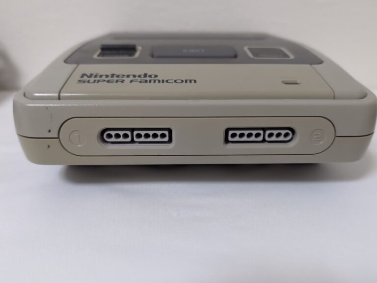 Nintendo Super Famicom Console w/ 2 Pads & Cords  NTSC-J 3 Comes With 3 Games - Image 8